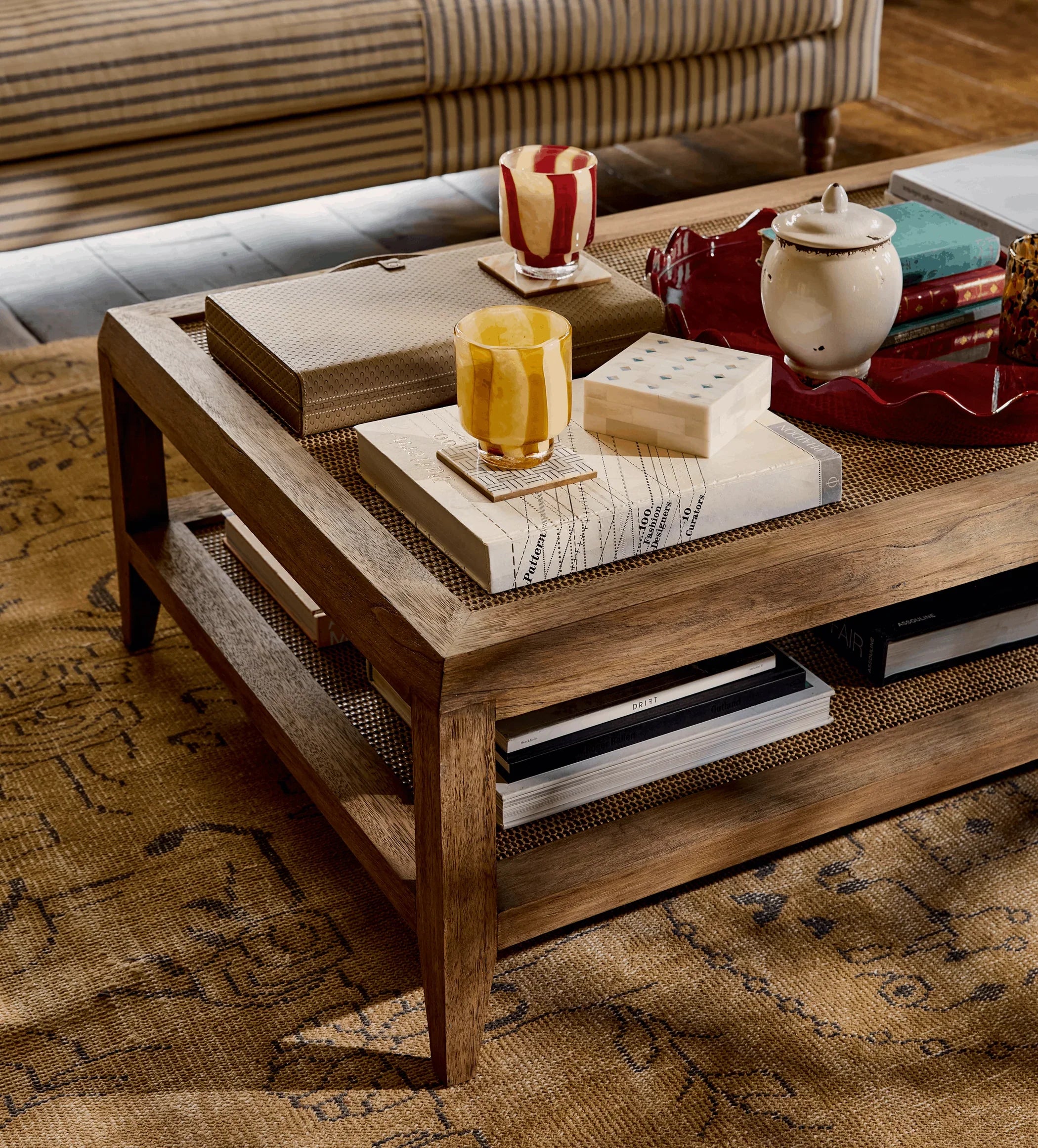The 2025 Guide to Choosing a Coffee Table That Fits Your Space